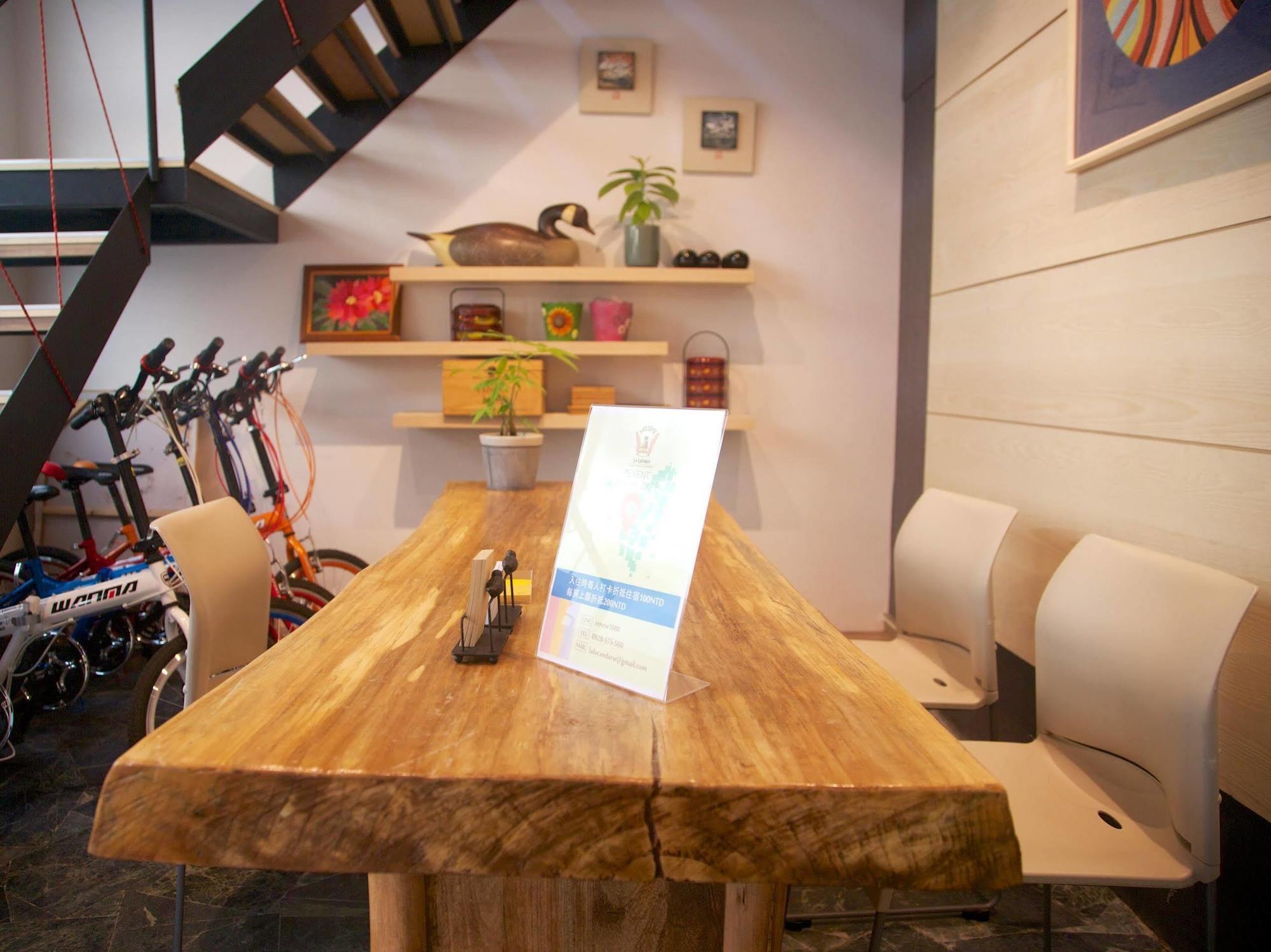 Cozy Cozy Hostel Tainan Exterior foto